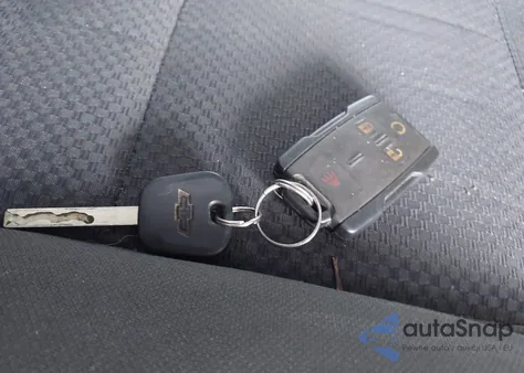 2017 Chevrolet Silverado 1500 1Lt from USA, damaged, VIN 3GCPCREC2HG199797